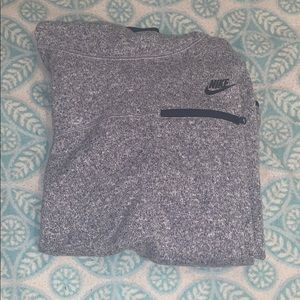nike sweatshirt